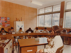 EDUCACIÓN (Centros): Ciudad Juvenil Femenina Carrero Blanco. Aula de la Escuela de Sordomudos